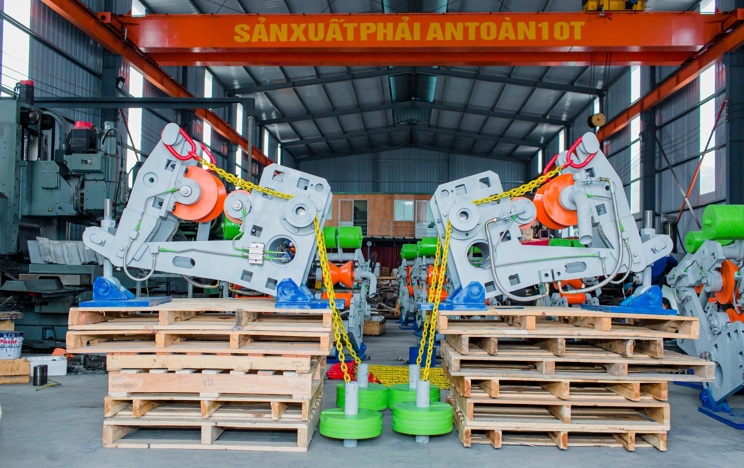 Roller assembly
