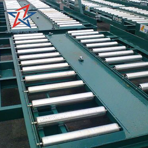 Motorized roller conveyor