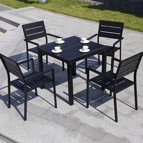 Iron table and chair frame for export