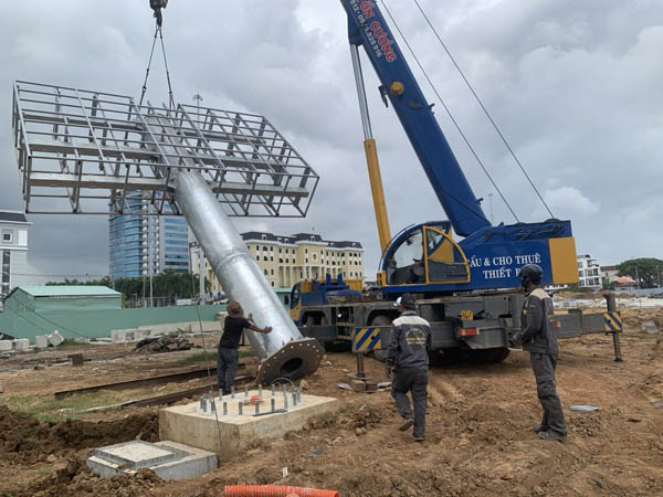 Upgrade and expand March 29th memorial monument and square