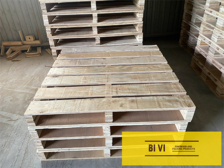 Plywood pallet