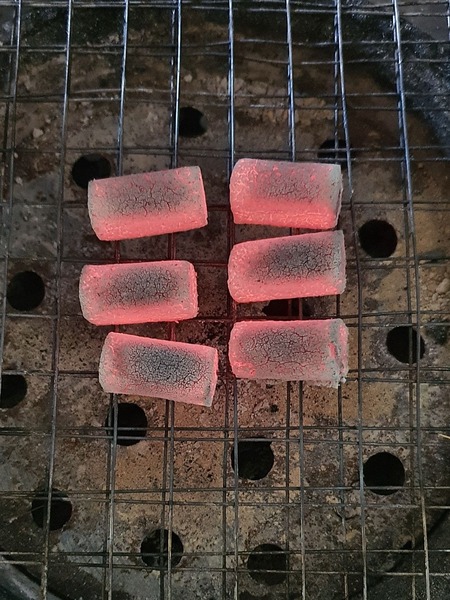 Premium tunnel coconut shell charcoal