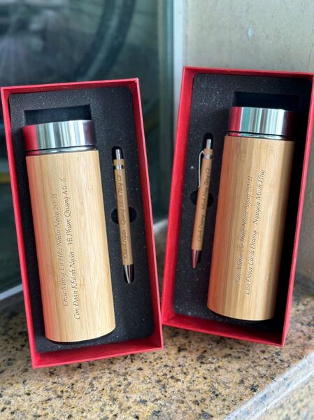 Vacuum flasks