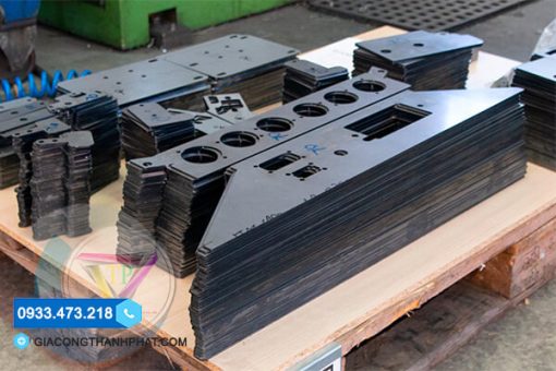 Stainless steel laser cutting in District 12