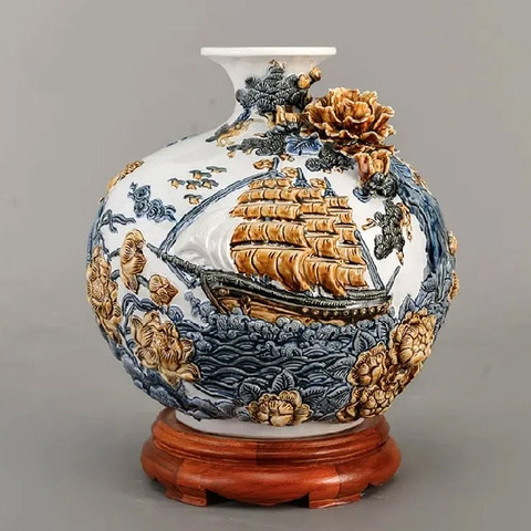 Fortune feng shui vase