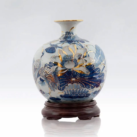 Fortune feng shui vase