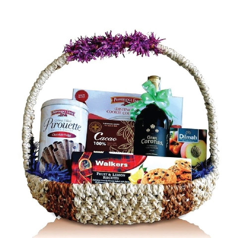 Tet gift basket