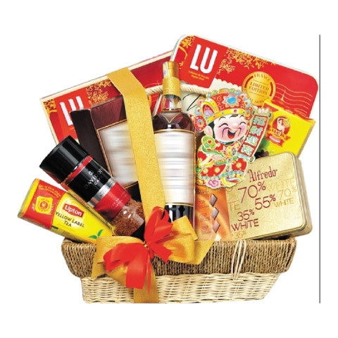 Tet gift basket