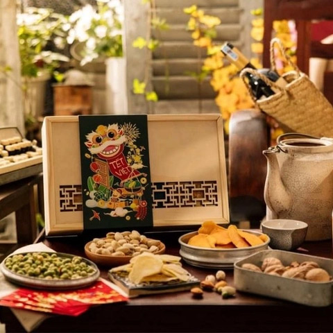 Tet gift box
