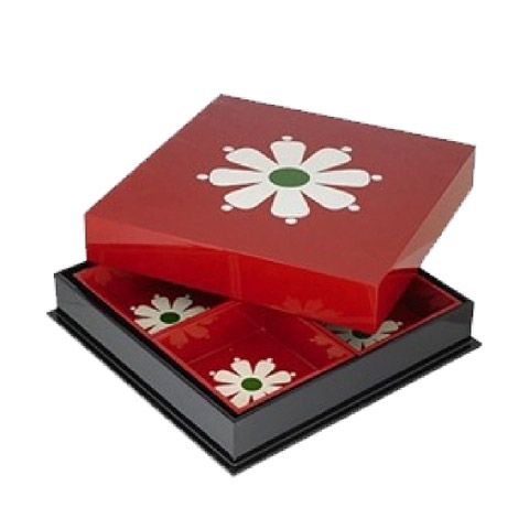 Lacquered candy box