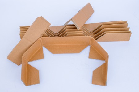 Cardboard edge protector