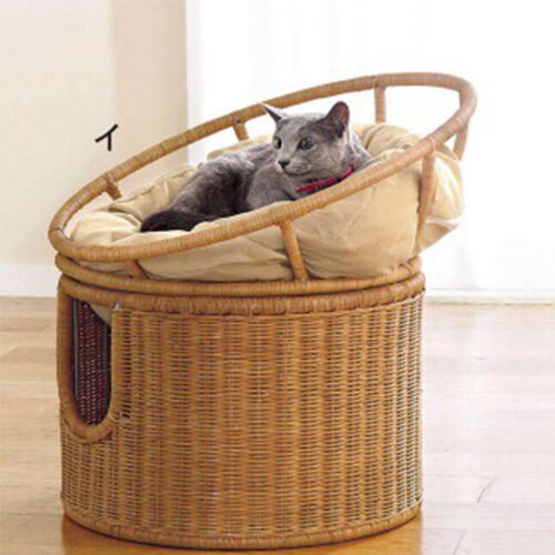 Poly rattan pet basket
