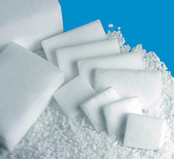 Custom dry ice blocks (130 x 130 x 280 mm)