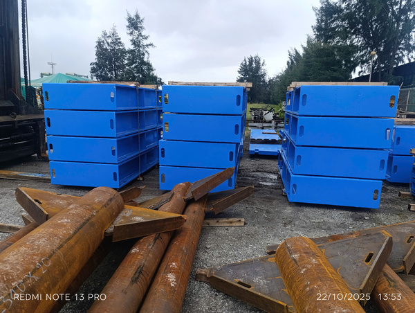 Steel structure fabrication for factories and industrial buildings