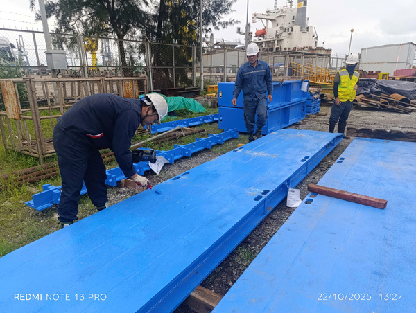 Steel structure fabrication for factories and industrial buildings