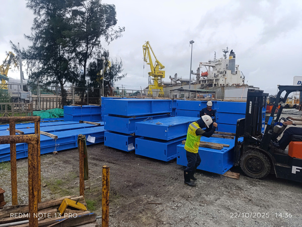 Steel structure fabrication for factories and industrial buildings