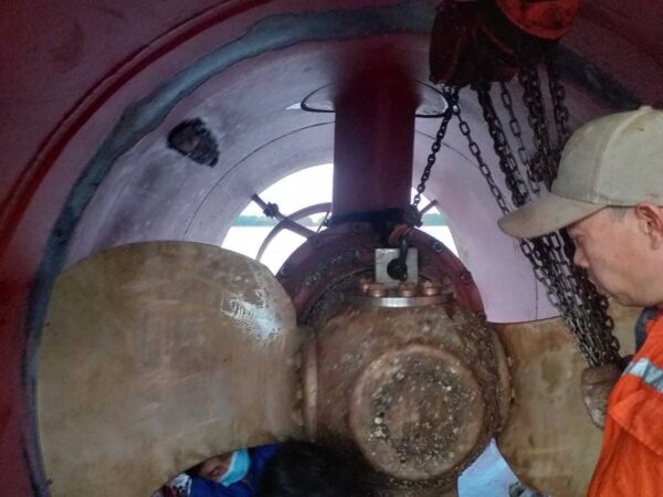 Bow thruster repair