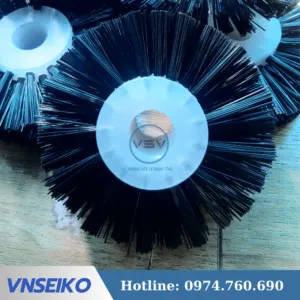 Industrial cleaning brushes