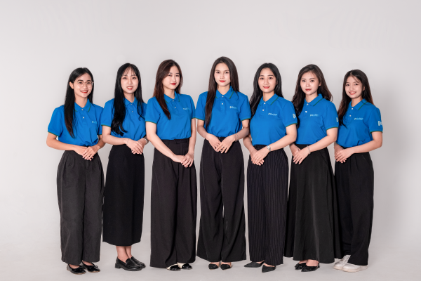 Mainn Media staffs