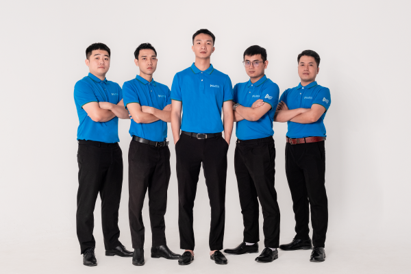 Mainn Media staffs