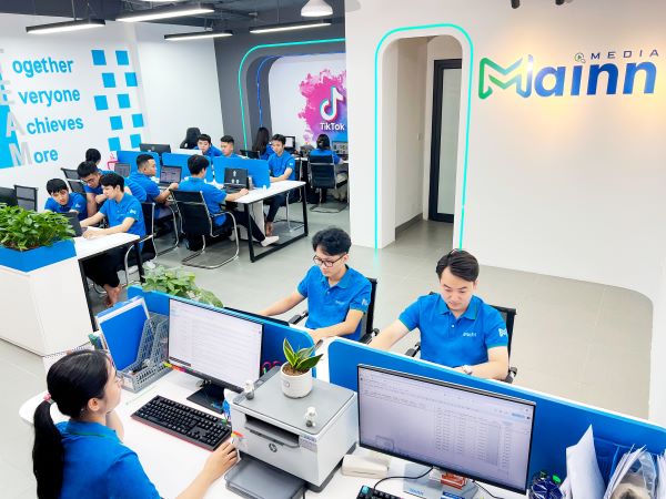 Mainn Media professional office
