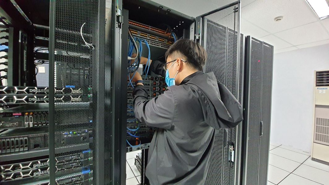 Server