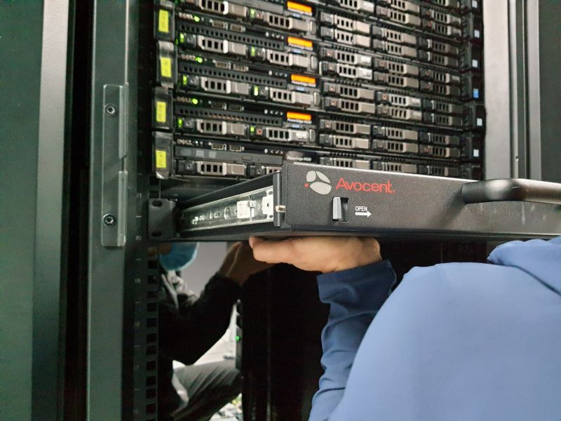 Server