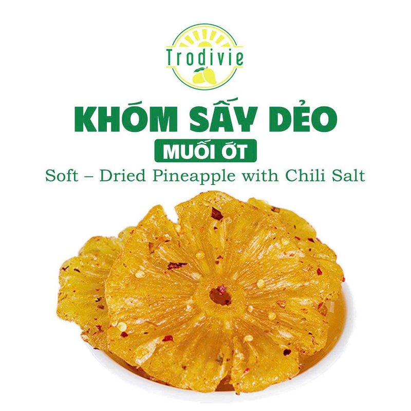 Soft-dried pineapple with salt and chili