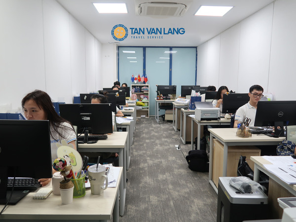 Tan Van Lang office