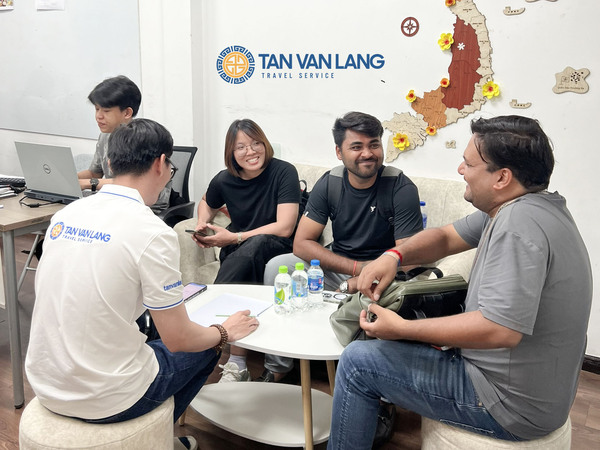 Customers at Tan Van Lang office