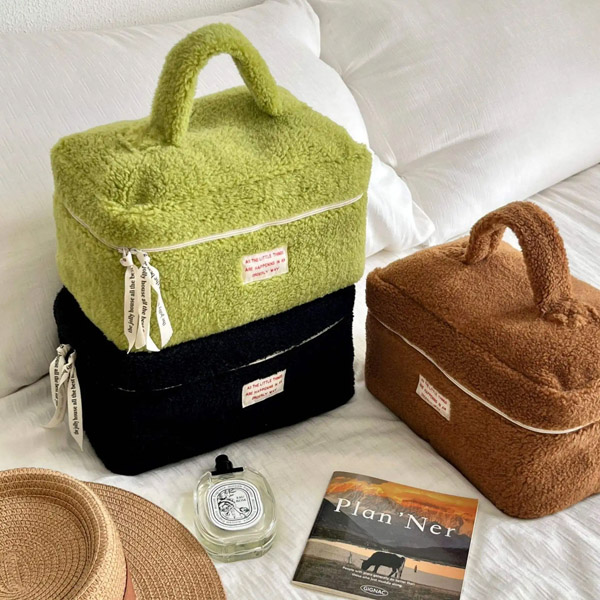 Cosmetic Bag & Toiletry Bag