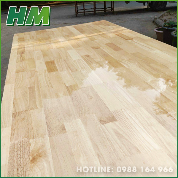 Laminated plywood