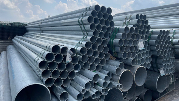 Galvanized steel pipe
