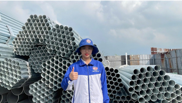 Galvanized steel pipe