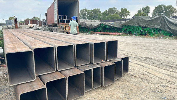 Steel hollow section