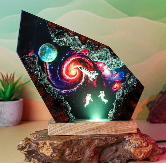 Resin lamp