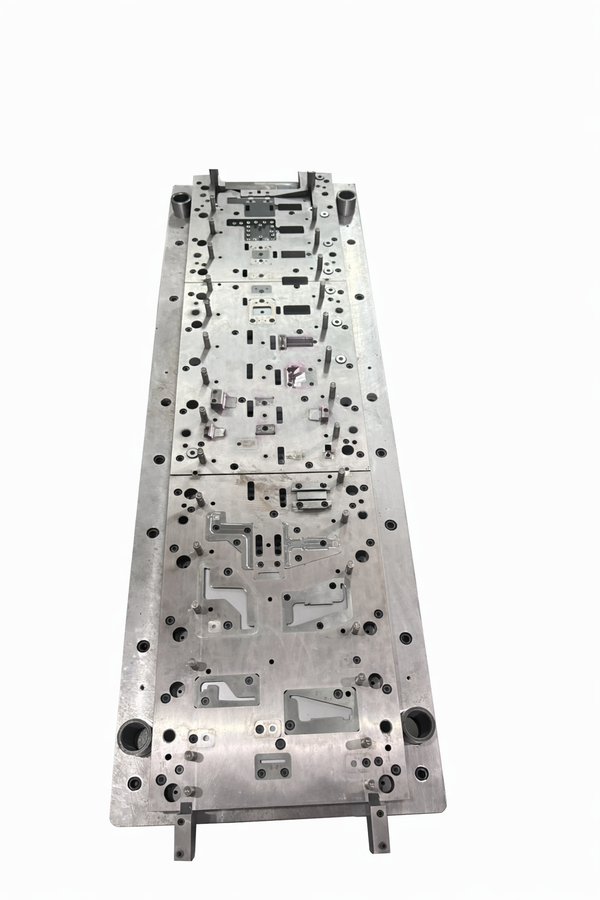 Stamping die
