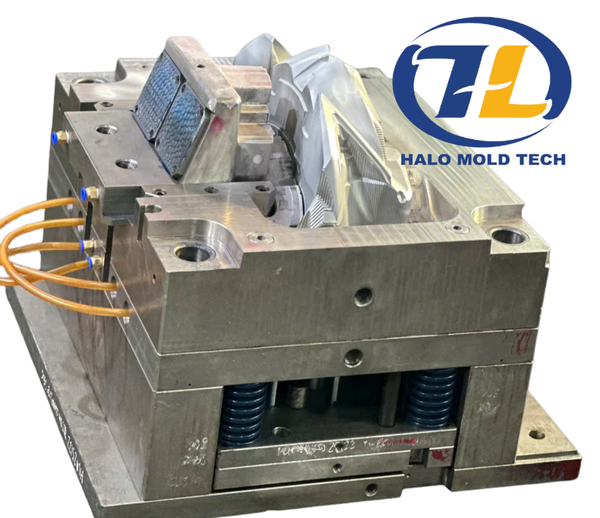 Plastic mold