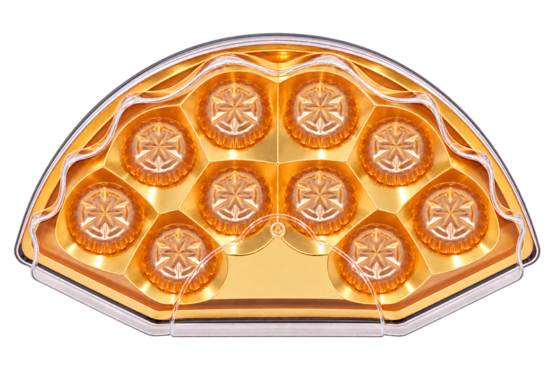 Fan-shaped box