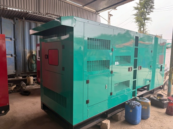 Cummins 250kVA Diesel Generator