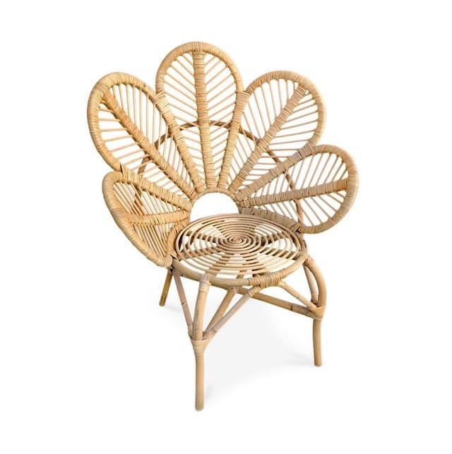Rattan flower-shaped chair