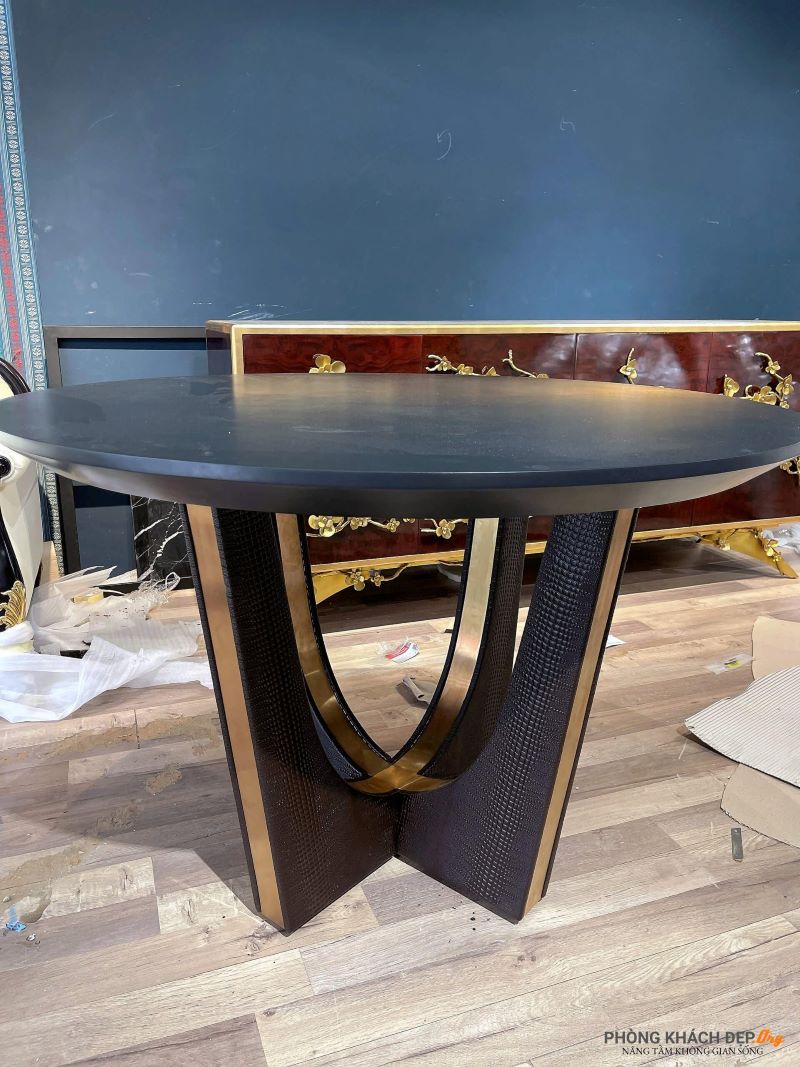 Wooden table