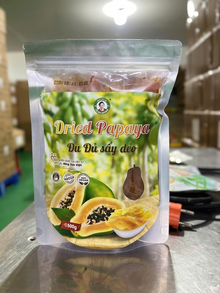 Soft dried papaya