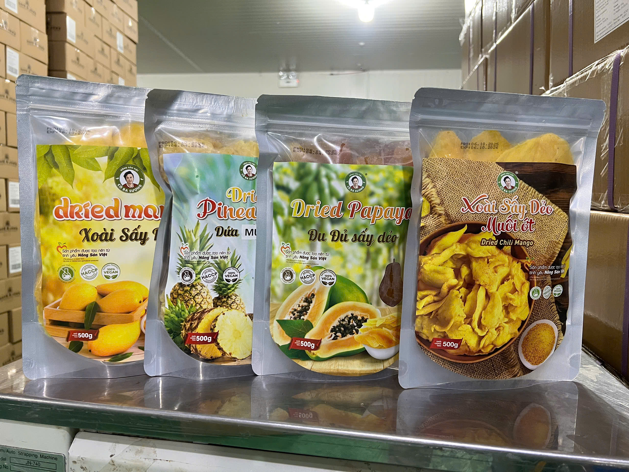 Soft dried fruits