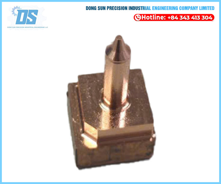 Plastic molds and injection molding