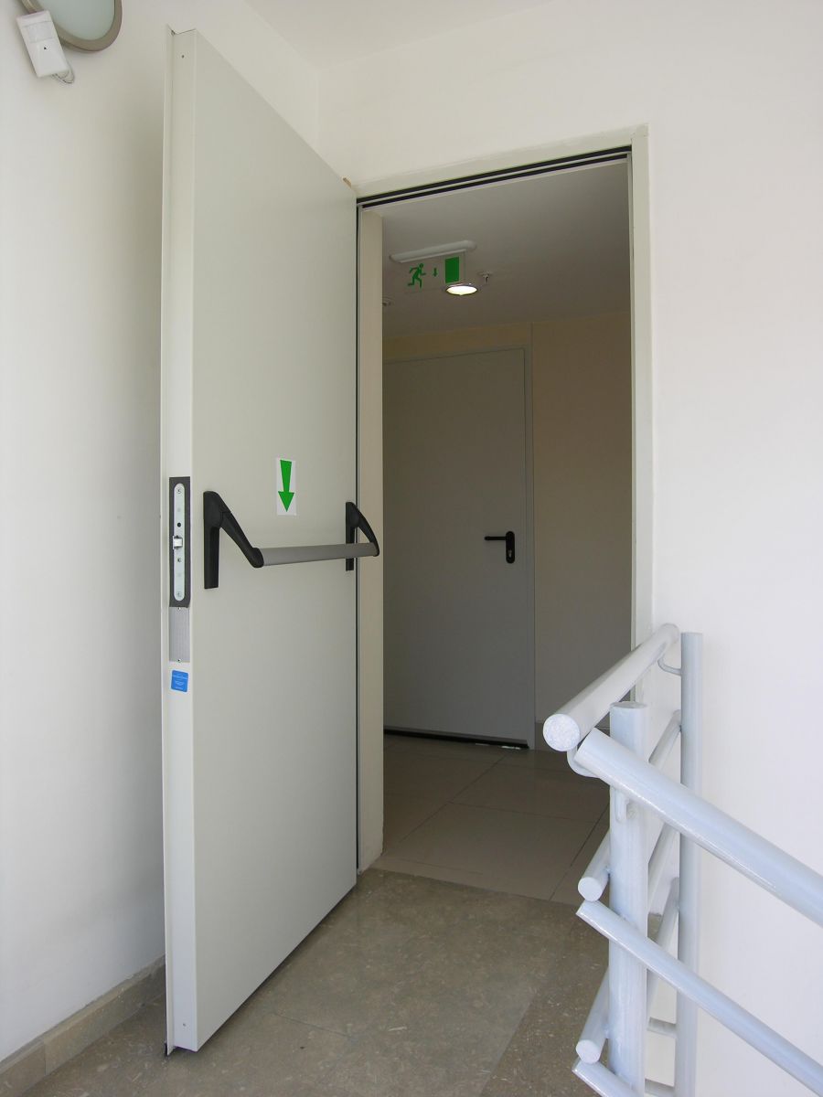 Fire-rated door for hospital