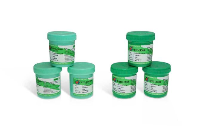 Solder pastes