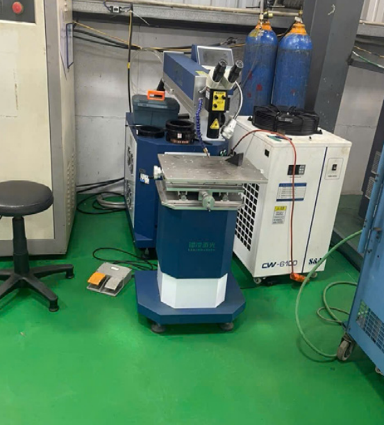 Laser machine