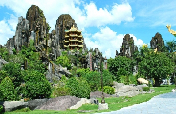 The Marble Mountains sightseeing ticket