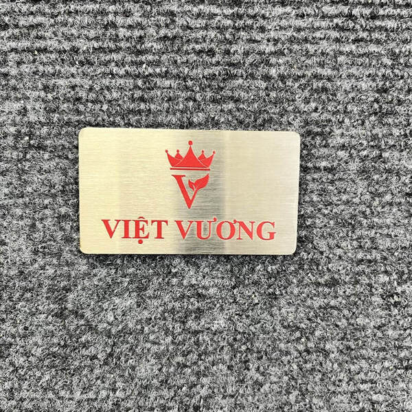 UV-printed aluminum labels
